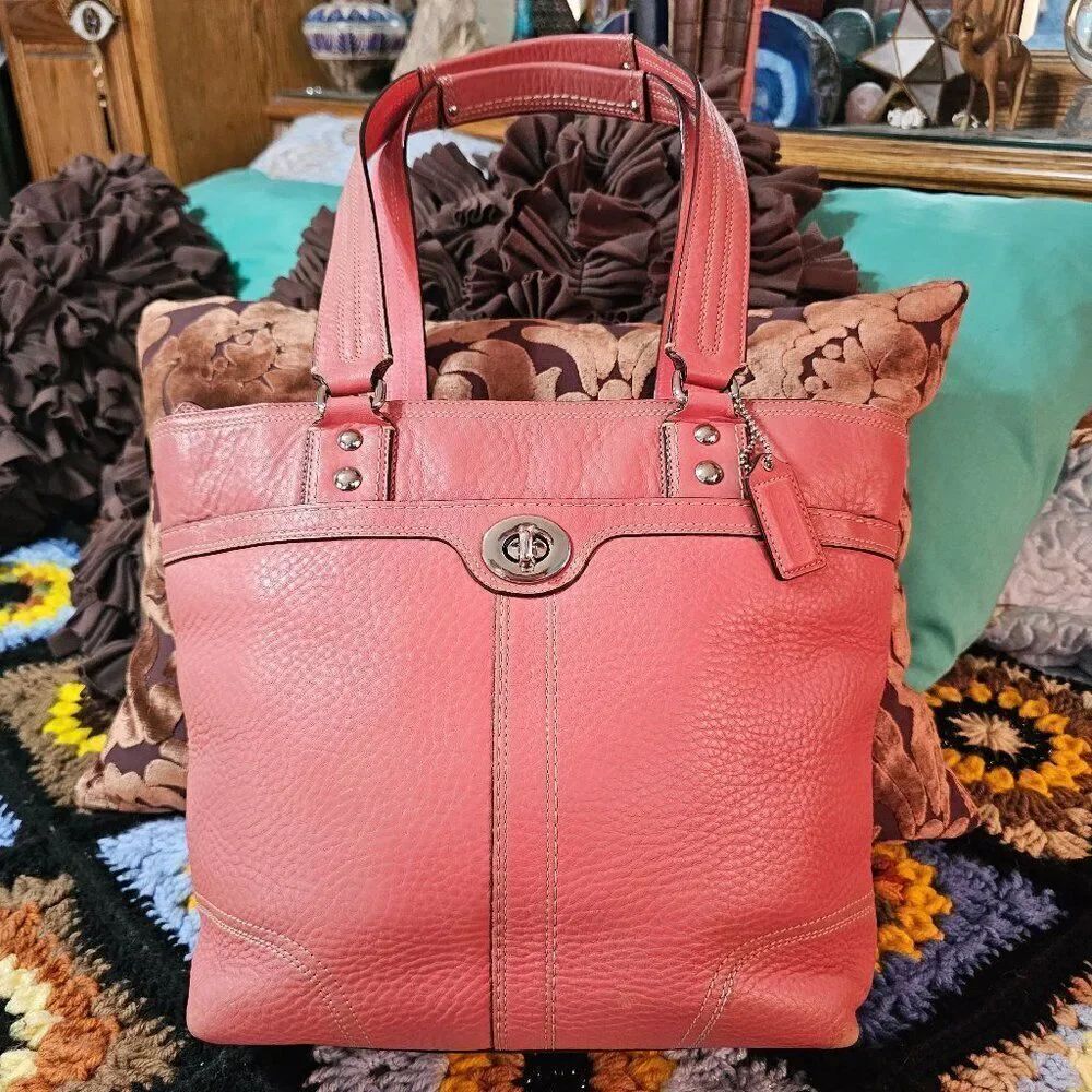 2009 Coach Y2K Hamptons Shoulder Bag in Thick Salmon Pink Pebbled Leather